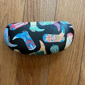 Sydney Love Boots Sunglasses Case
